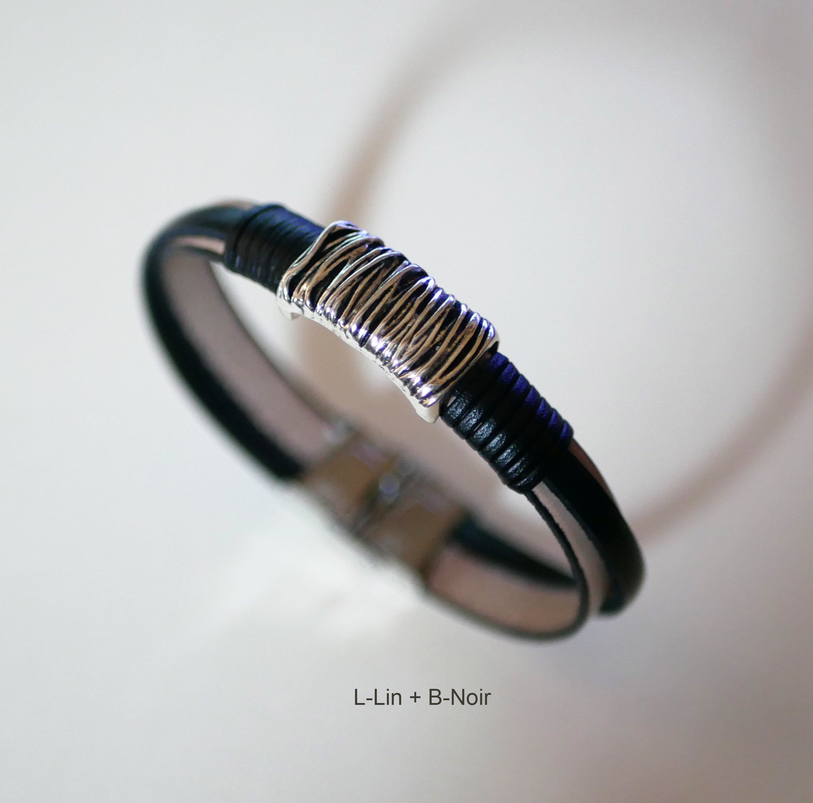 Bracelet cuir bicolore et métal à personnaliser