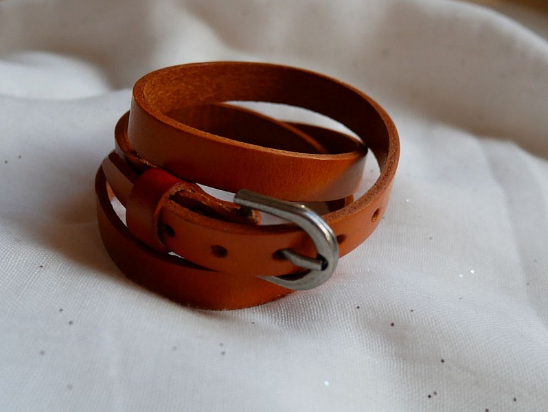 Bracelet cuir Camel triple tour &agrave; personnaliser 