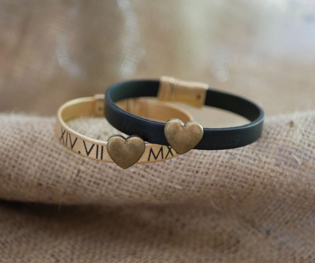 Bracelet cuir & coeur bronze vielli personnalisable 