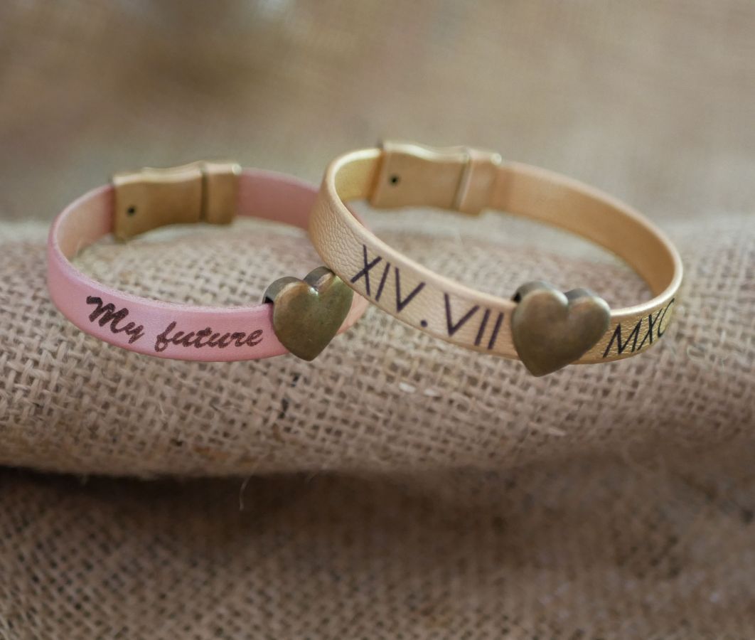 Bracelet cuir & coeur bronze vieilli personnalisable 