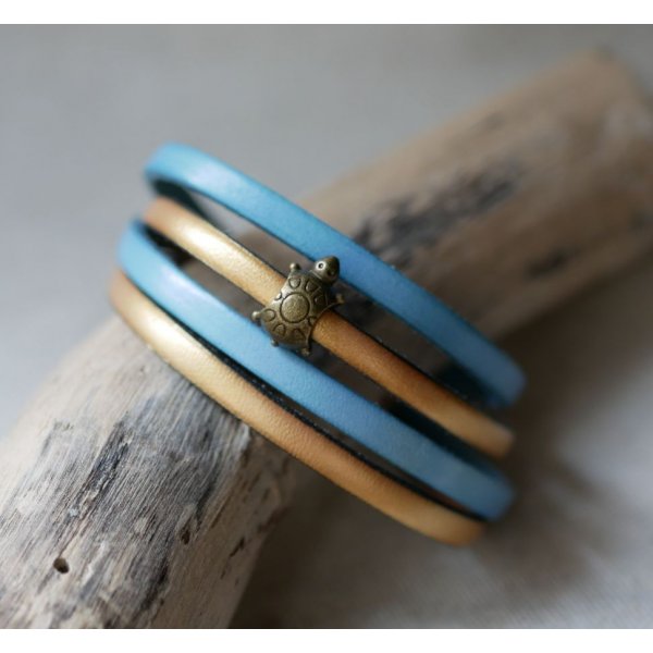 Bracelet cuir double en duo d&eacute;cor&eacute; d'une tortue bronze vielli