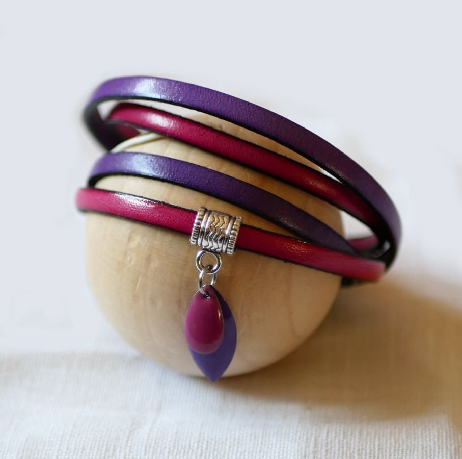 Bracelet cuir double en duo avec breloques sequins Fuchsia et violet