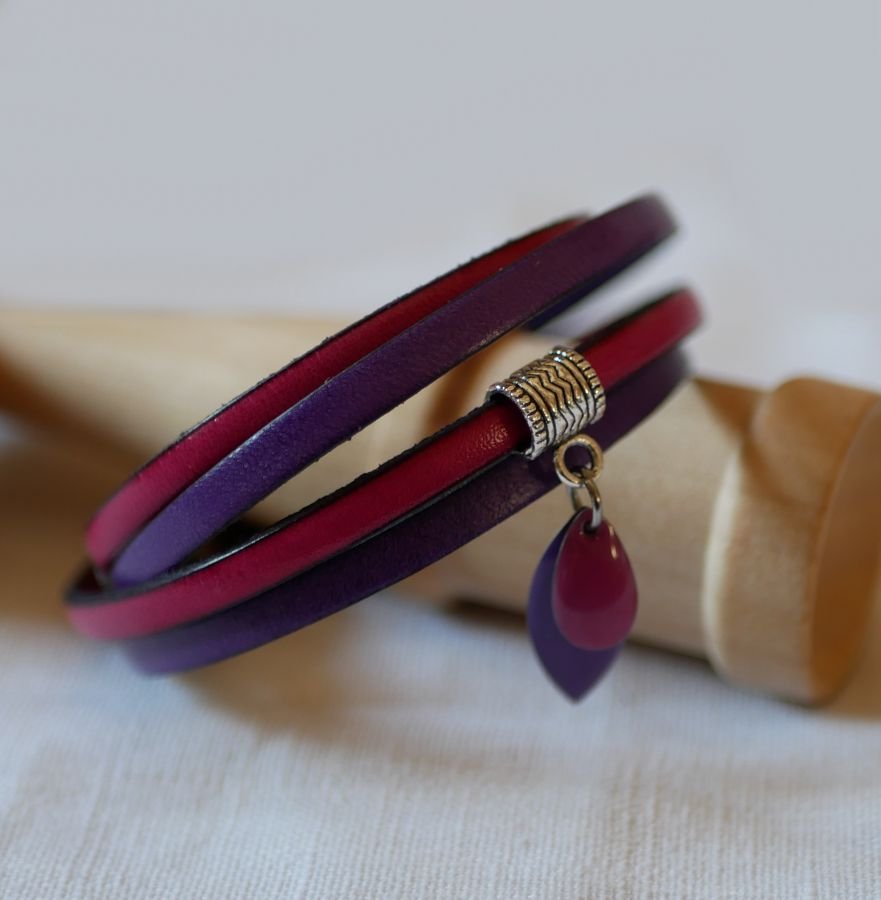 Bracelet cuir double en duo avec breloques sequins Fuchsia et violet