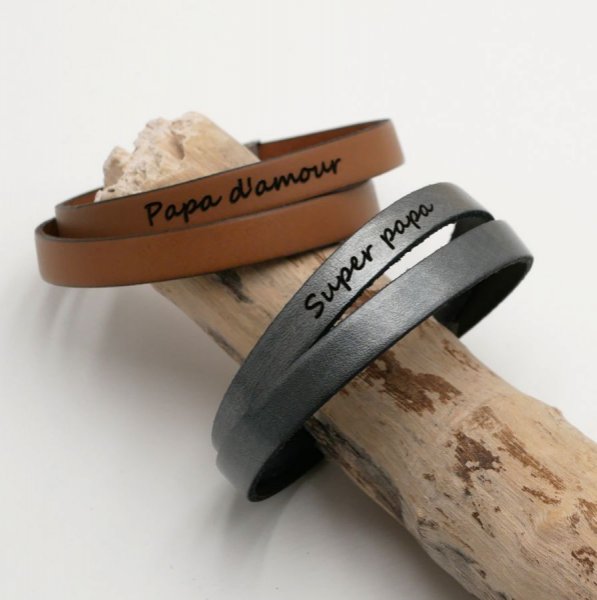 Bracelet cuir double tours de poignet pour homme personnalisable par gravure