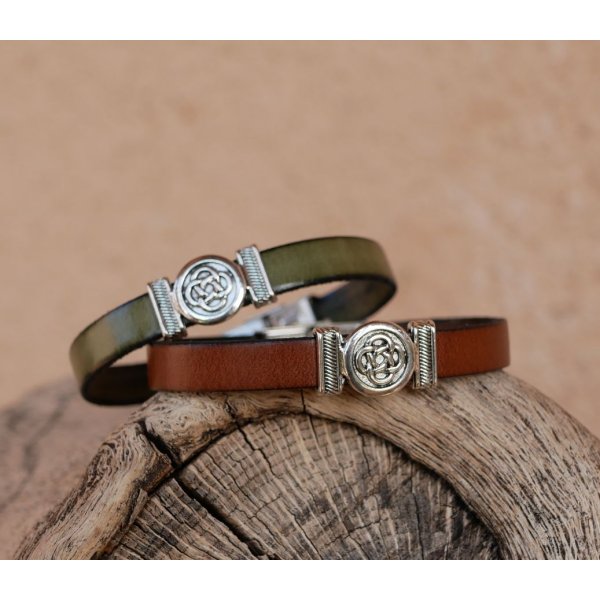 Bracelet cuir décoré noeud celtique personnalisable par gravure