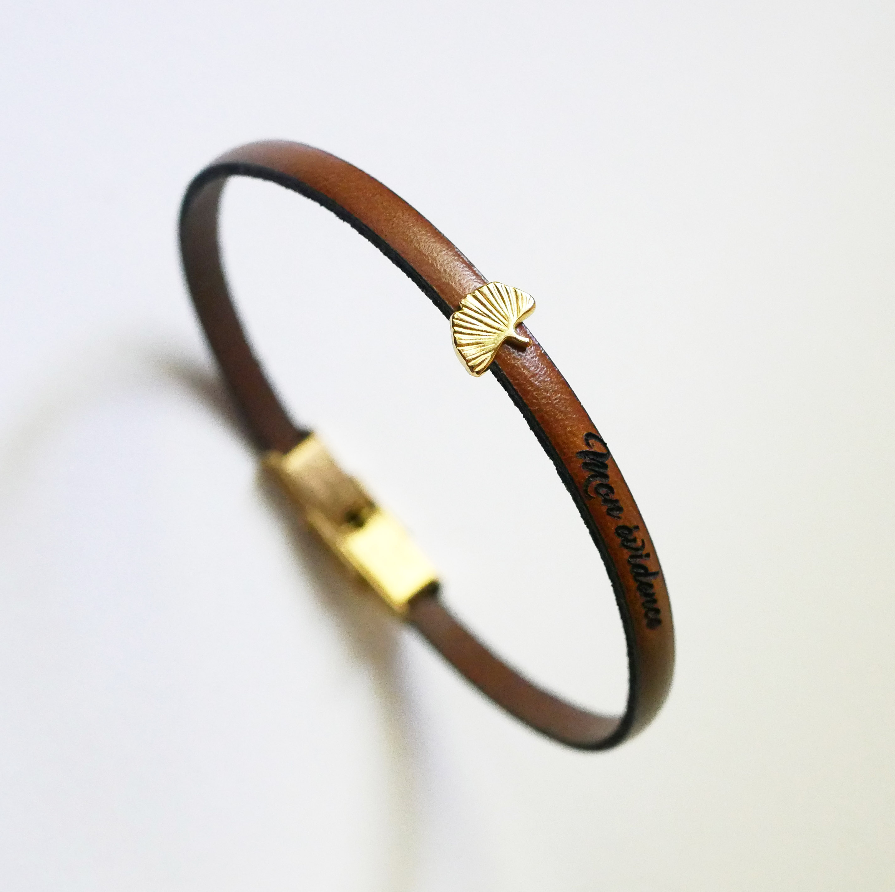 Bracelet cuir femme passant doré au choix à personnaliser