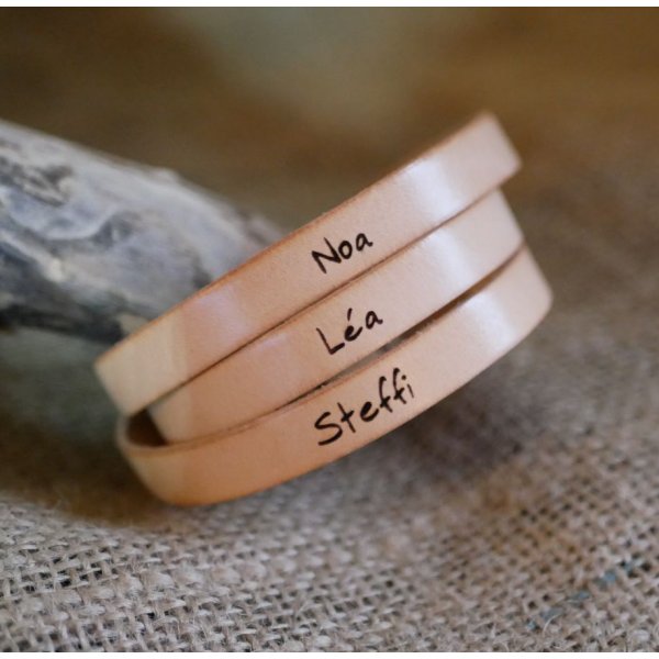 Bracelet cuir femme triple tour à personnaliser couleur et gravure 