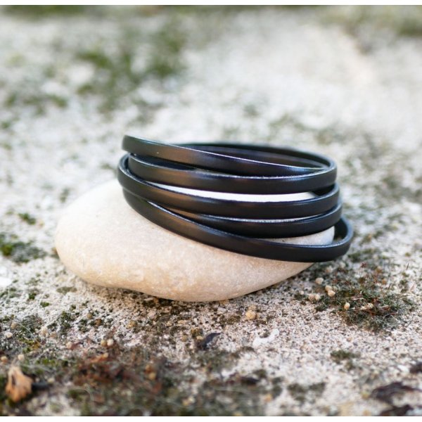Bracelet cuir fin en 5 tours pour homme ou femme gravé personnalisé