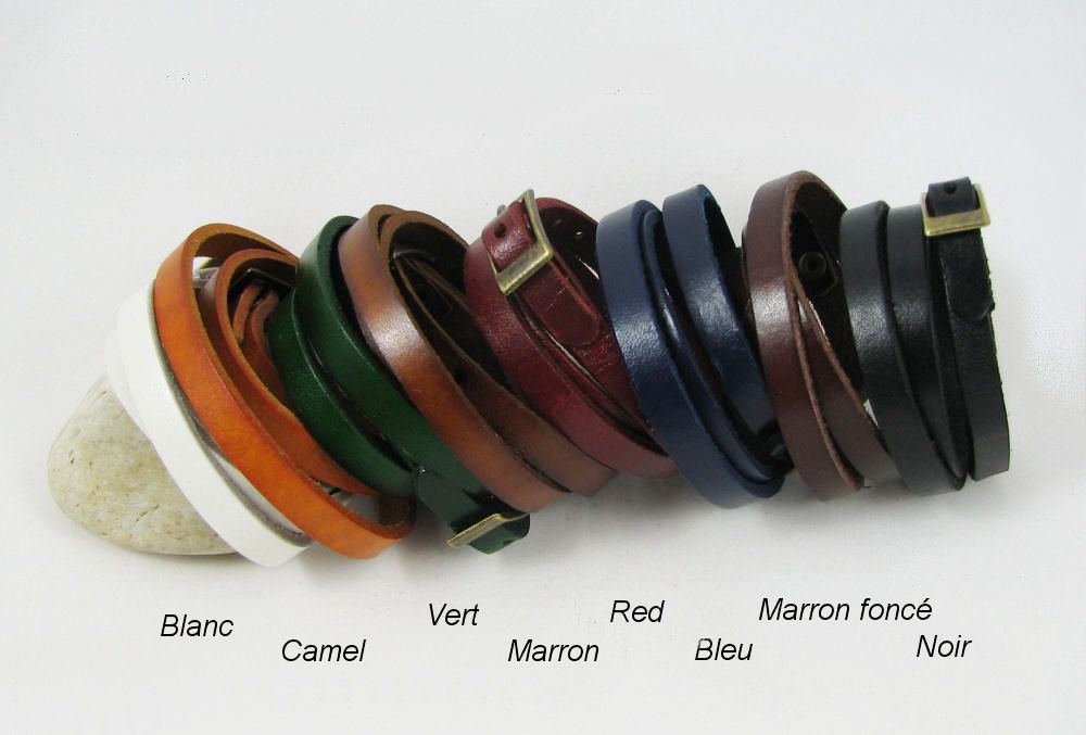 Bracelet cuir gravé personnalisé avec prénoms