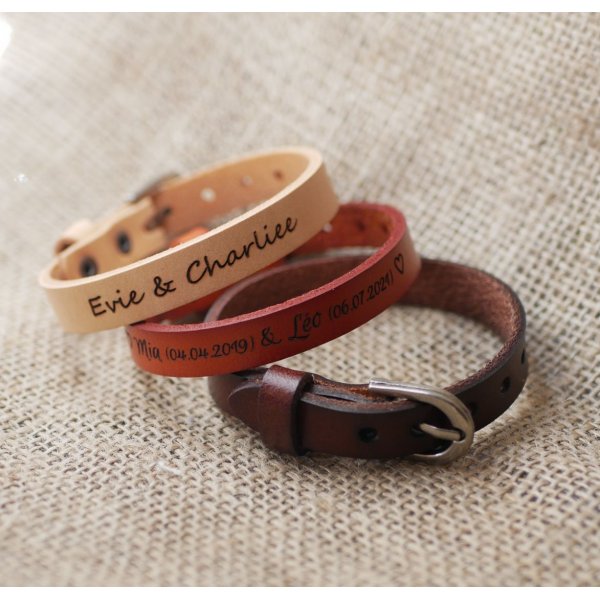 Bracelet en cuir gravé à boucle argentée à personnaliser par gravure
