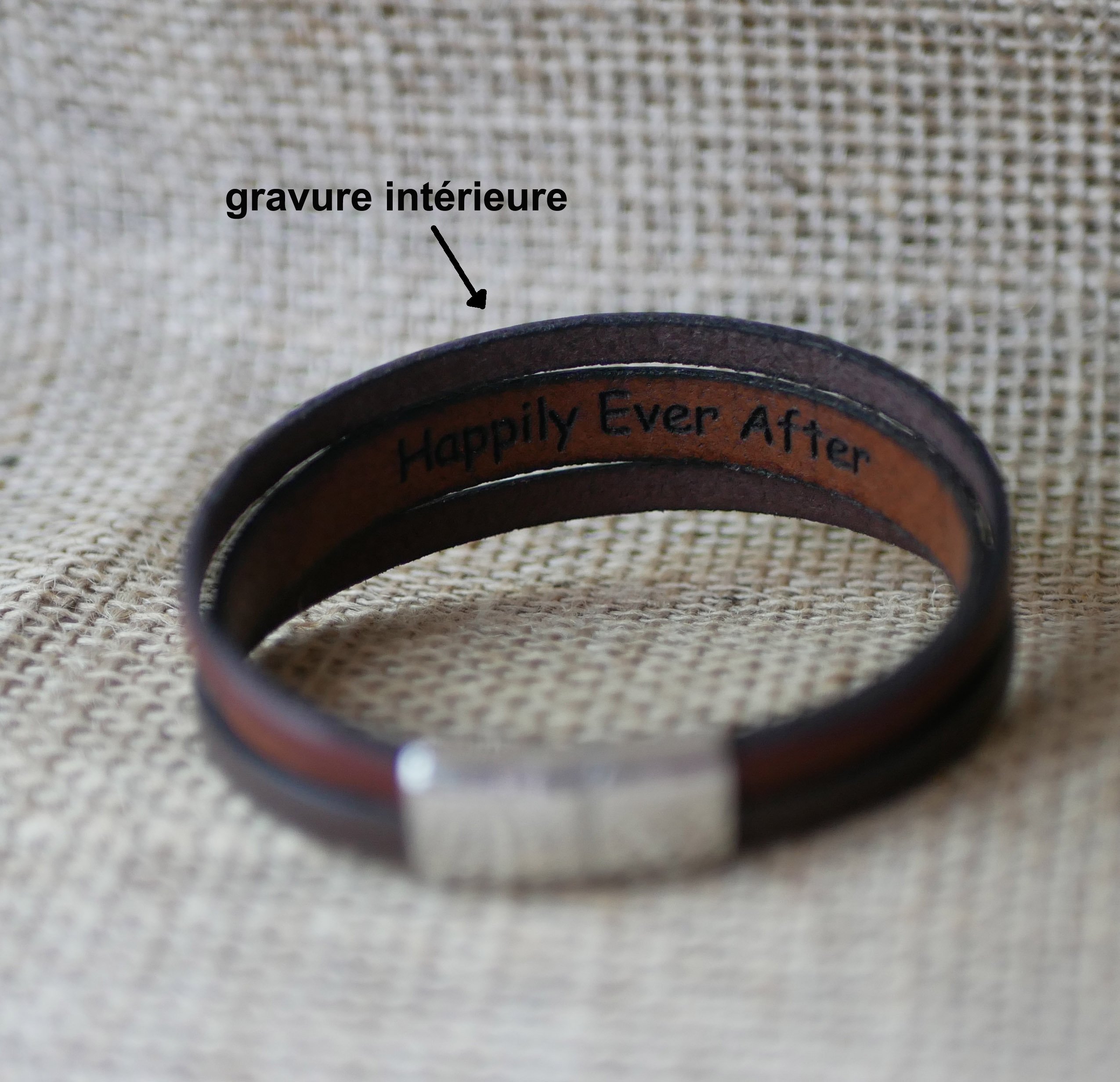 Bracelet cuir homme bicolore avec message grav&eacute; cach&eacute;