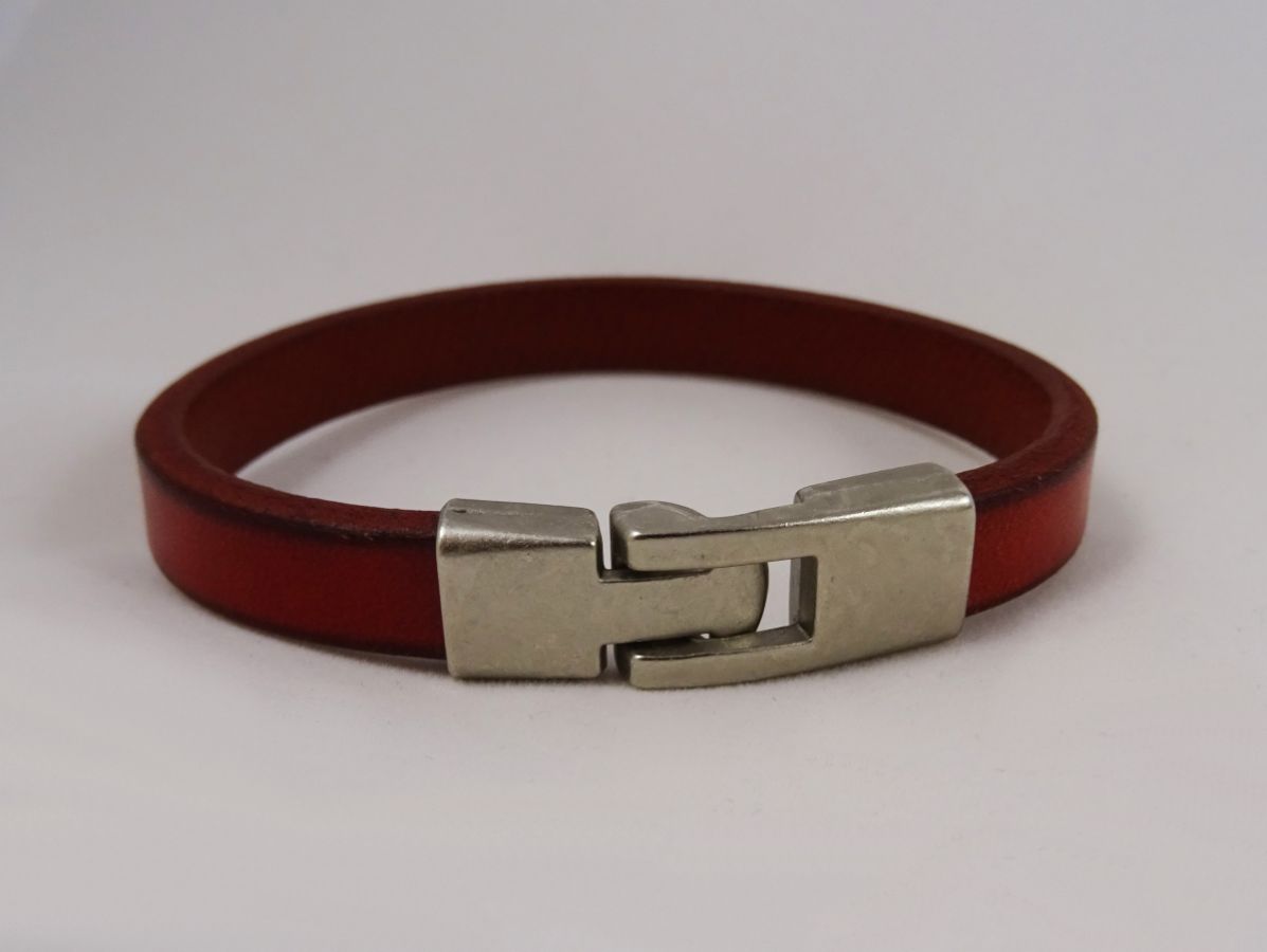 Bracelet cuir rouge Homme à personnaliser par gravure