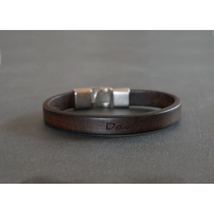 Bracelet cuir Homme gravé à personnaliser marron foncé