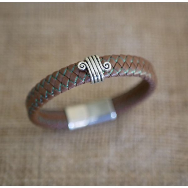 Bracelet cuir marron tress&eacute; homme fermoir acier bross&eacute; magn&eacute;tique