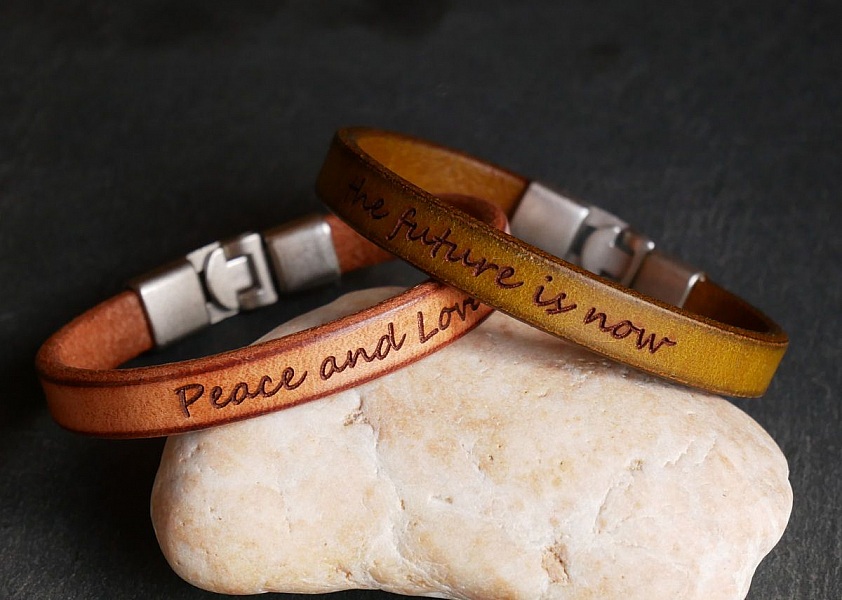 Bracelet cuir moutarde Homme &agrave; message &agrave; personnaliser 