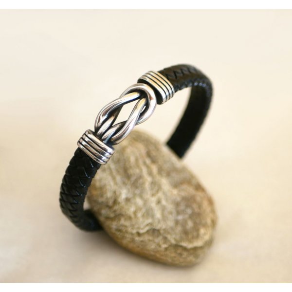 Bracelet cuir noir tressé au noeud celtique fermoir acier brossé magnétique