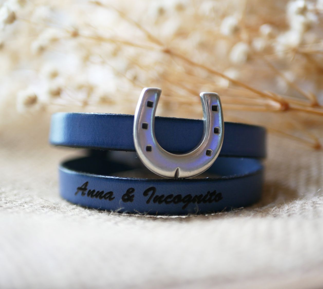 Bracelet cuir personnalisable décor Fer à cheval simple ou double tour