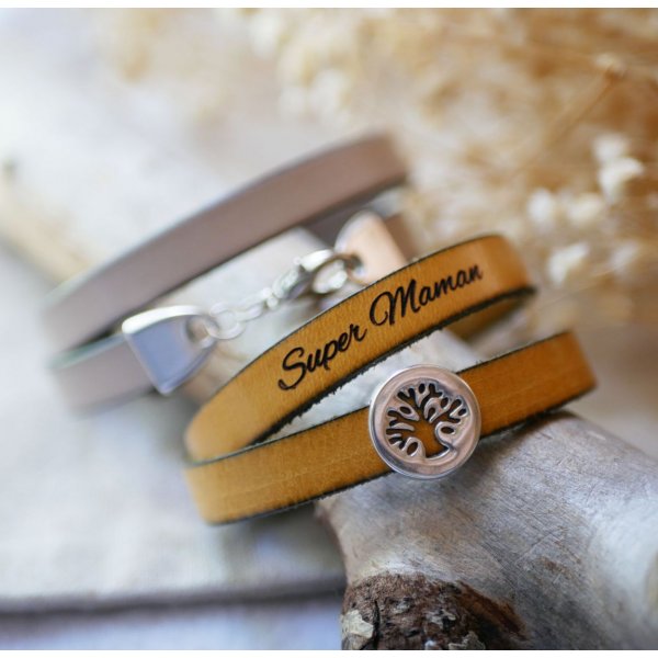 Bracelet cuir personnalisé décoré d'un cabochon arbre de vie ajouré
