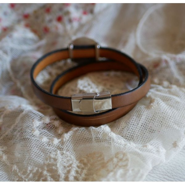 Bracelet double cuir avec cabochon bois gravé à personnaliser
