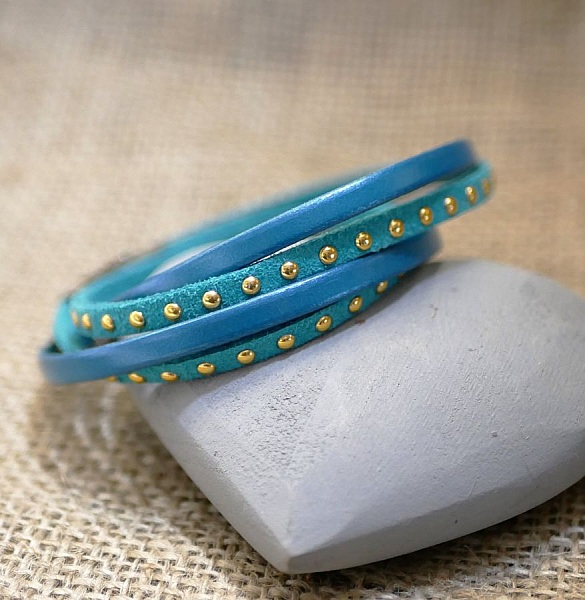 Bracelet double tour cuir et su&eacute;dine turqoise personnalisable pour femme