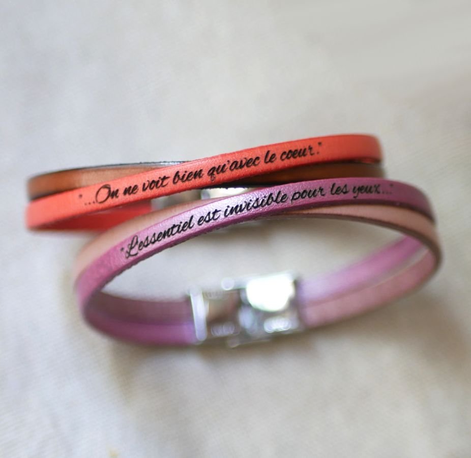 Cadeau demoiselle d'honneur bracelet personnalisé duo de cuir croisé 