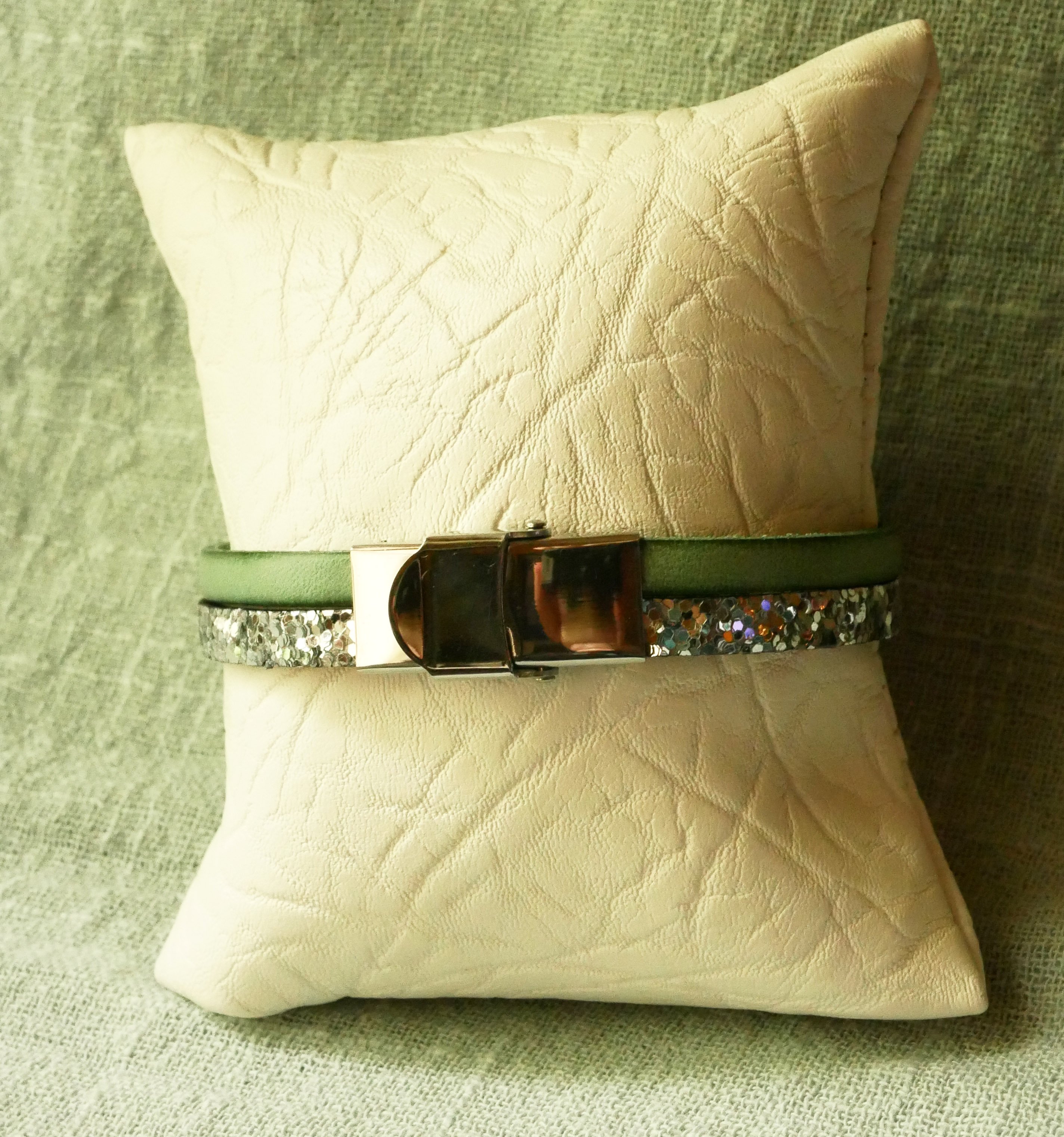 Bracelet duo de cuirs pailletes argentées et couleur au choix