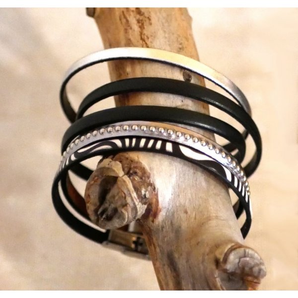 Ensemble de bracelets cuir à empiler personnalisables tons noir et argenté