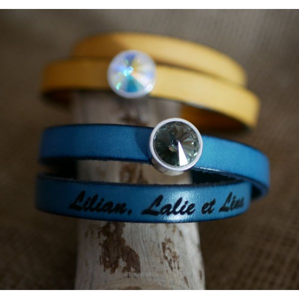 Bracelet femme cuir double tours &agrave; personnaliser d&eacute;cor&eacute; d'un cabochon cristal Swarovski 