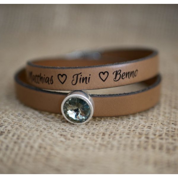 Bracelet femme cuir double tours &agrave; personnaliser d&eacute;cor&eacute; d'un cabochon cristal Swarovski 