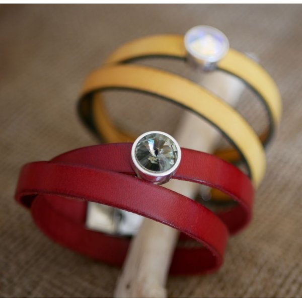 Bracelet femme cuir double tours &agrave; personnaliser d&eacute;cor&eacute; d'un cabochon cristal Swarovski 