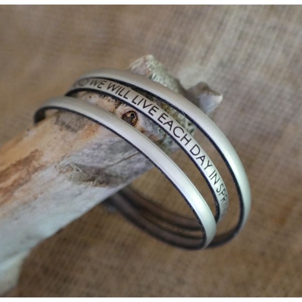 Bracelet femme en cuir fin 3 tours personnalis&eacute;