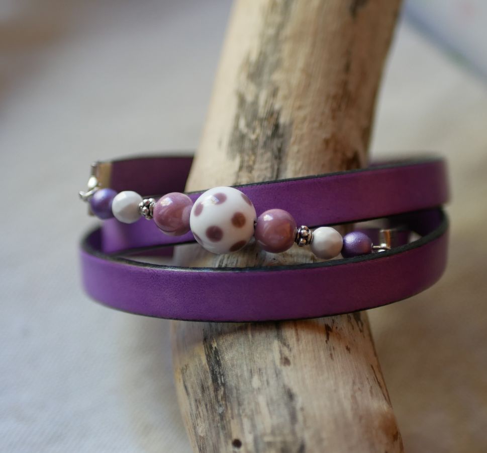 Bracelet femme cuir et perles Mauve triple tours à personnaliser 