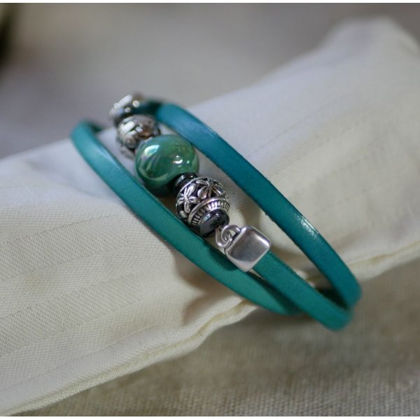 Bracelet femme cuir et perles Vert turquoise triple tours à personnaliser 