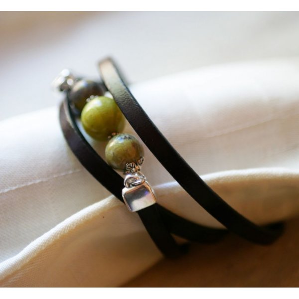 Bracelet femme cuir et perles Olivine triple tours à personnaliser 
