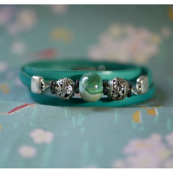 Bracelet femme cuir et perles Vert turquoise triple tours à personnaliser 
