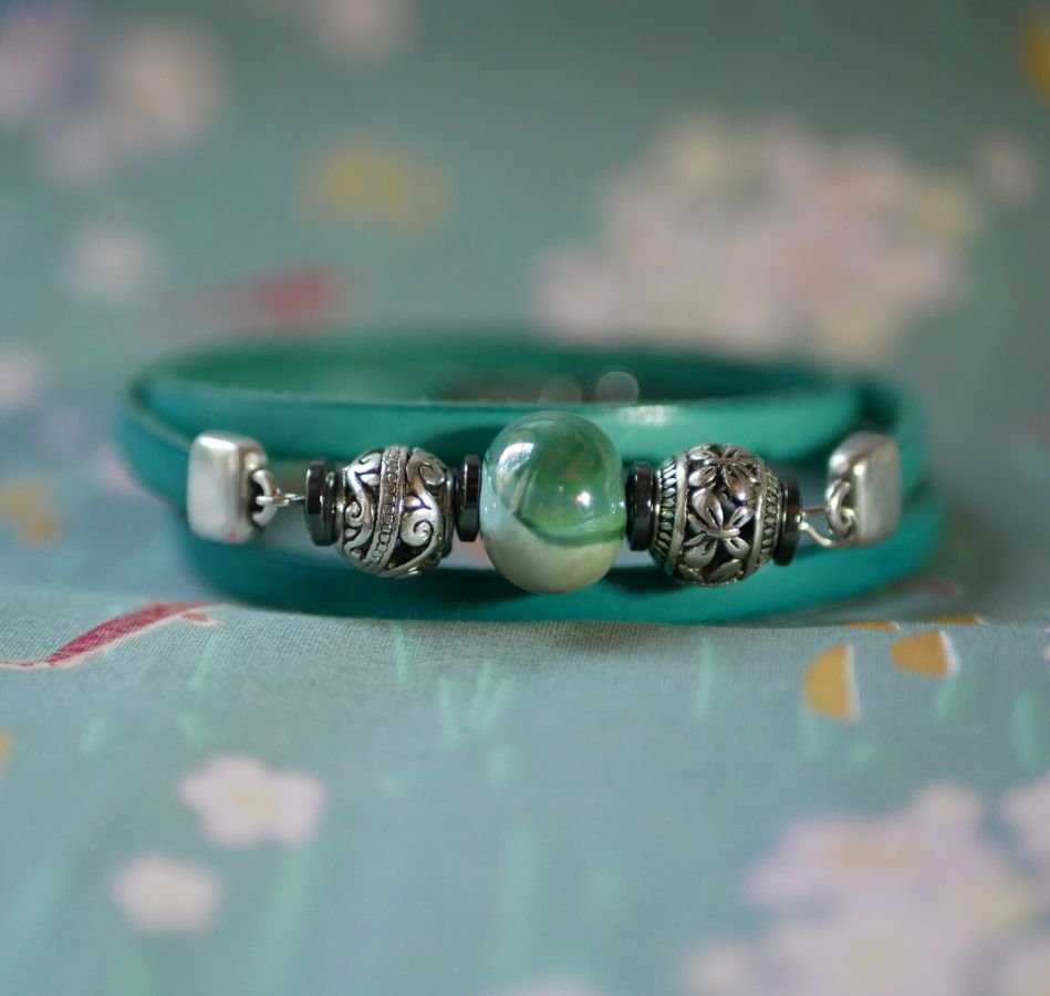 Bracelet femme cuir et perles Vert turquoise triple tours à personnaliser 