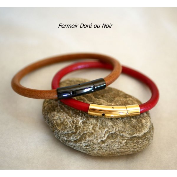 Bracelet femme cuir rond personnalis&eacute; par gravure