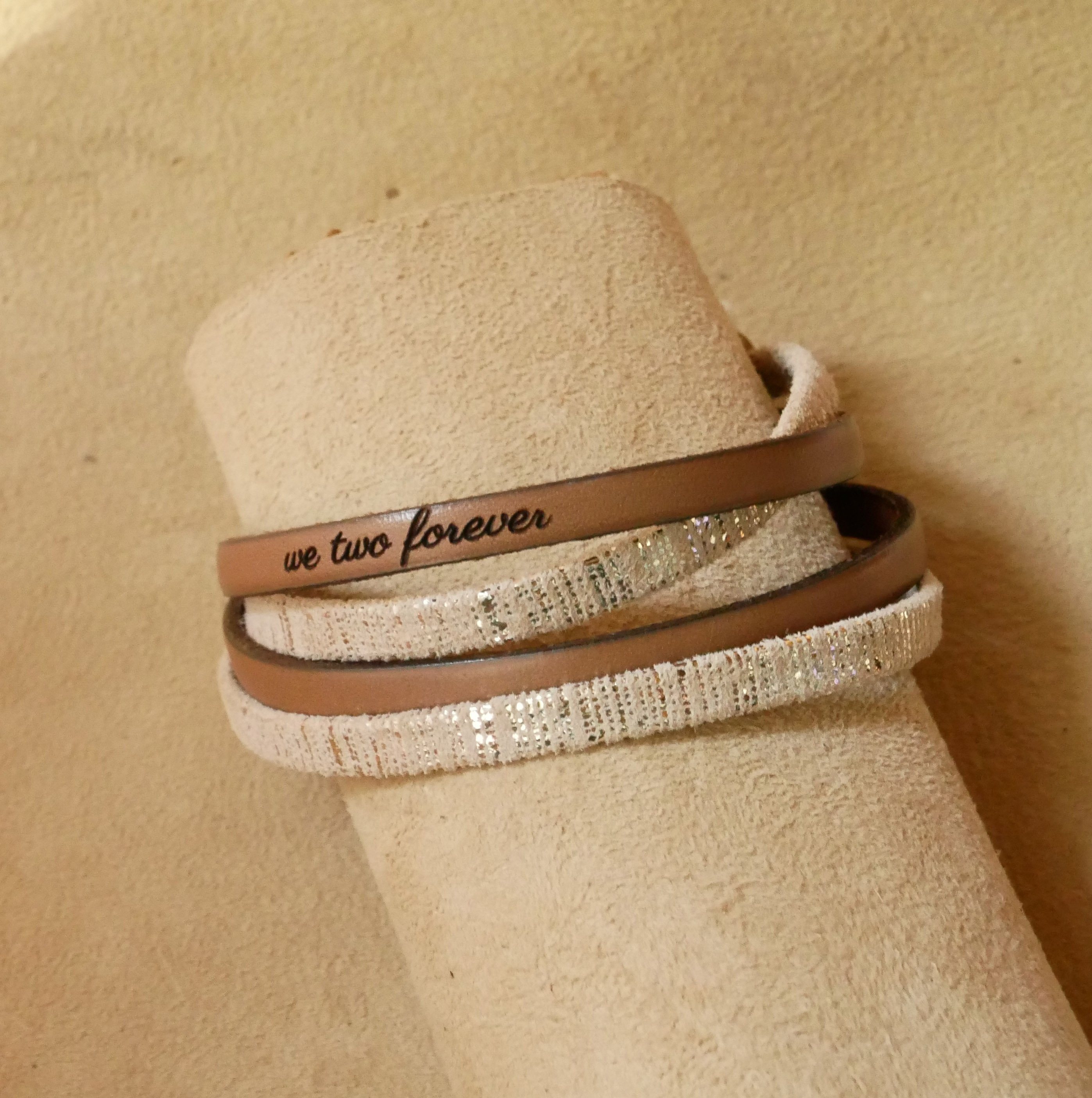 Bracelet femme double cuir doré à personnaliser par gravure