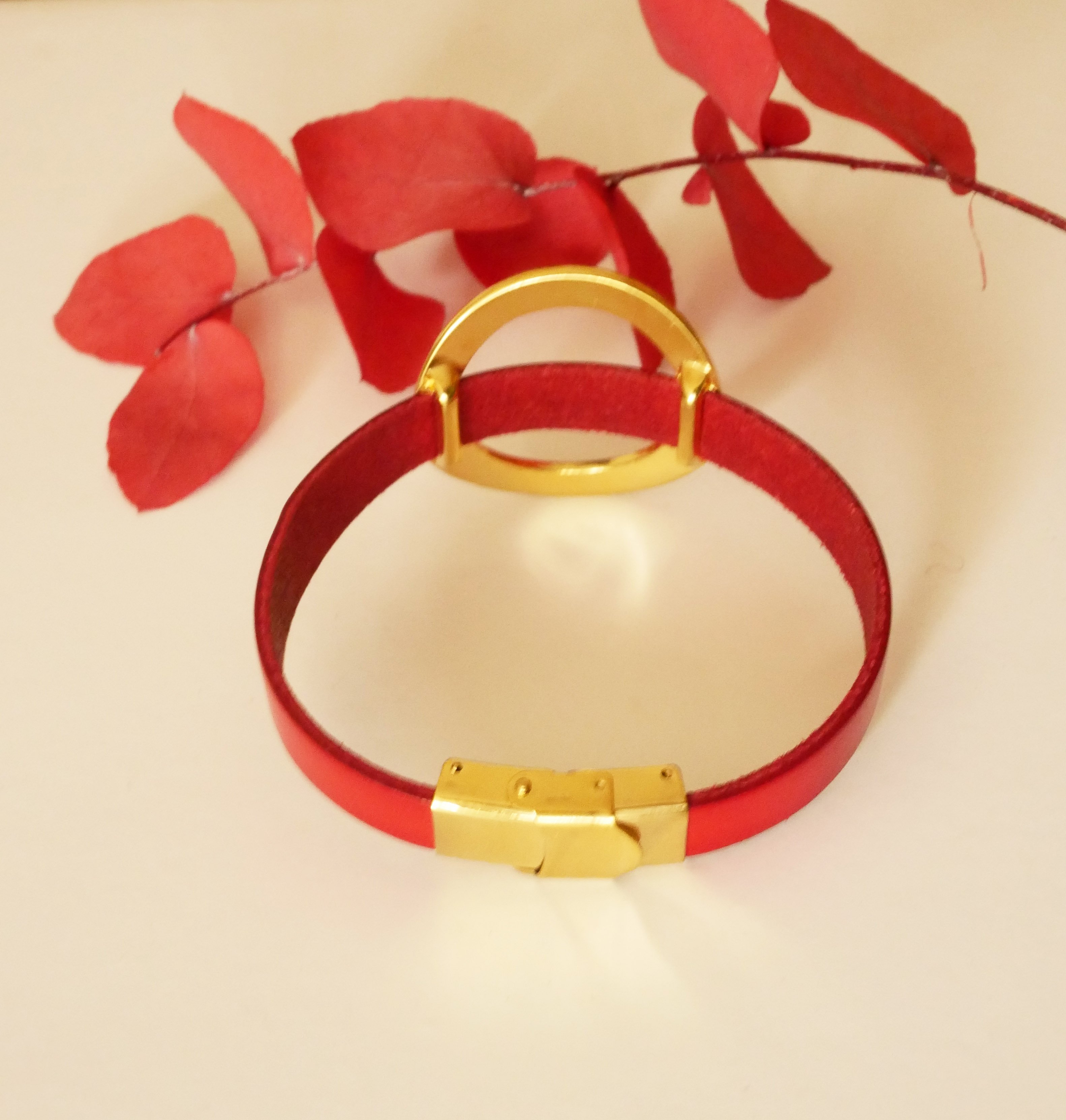 Bracelet femme large anneau doré cuir couleur au choix