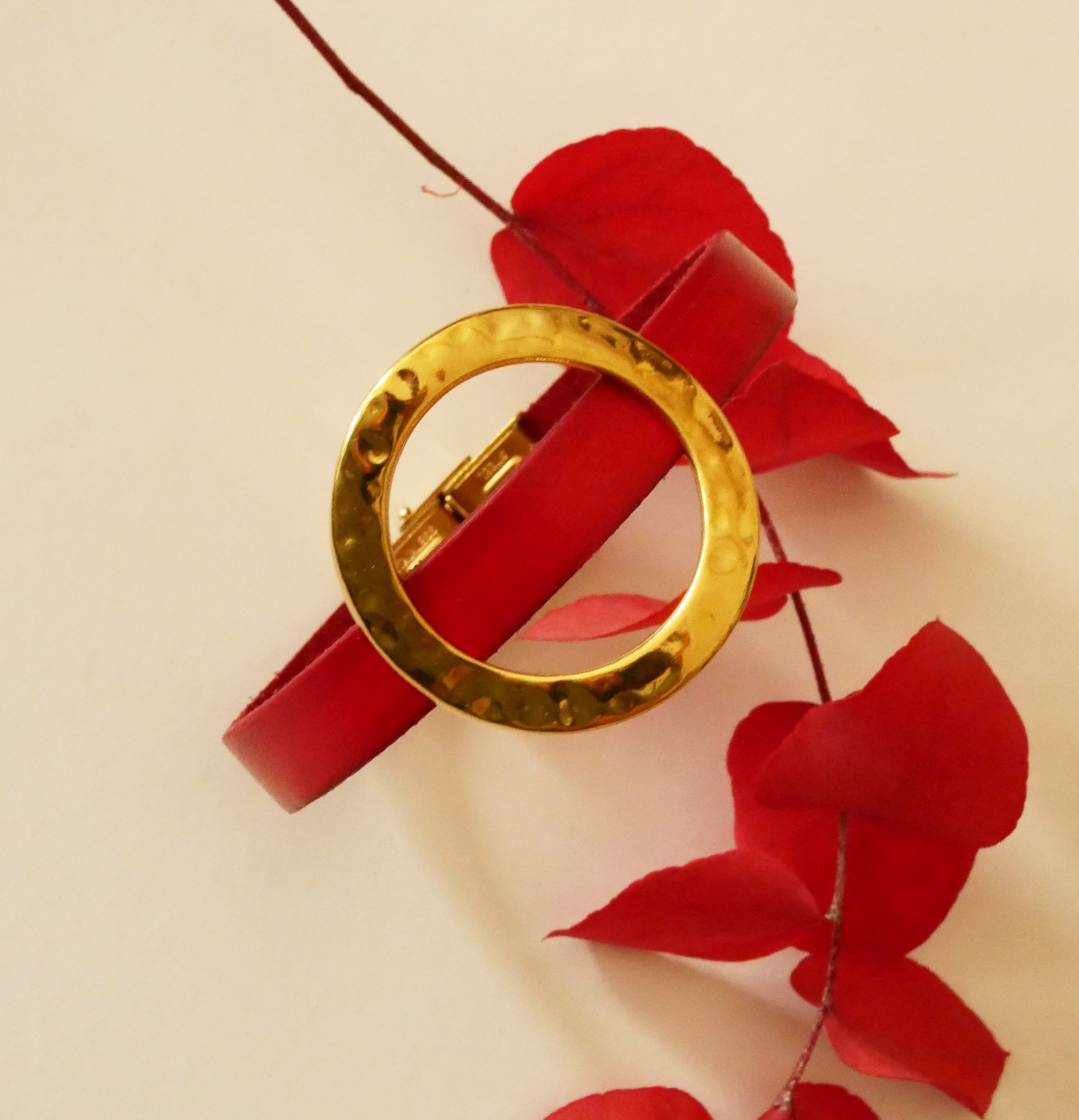 Bracelet femme large anneau doré cuir couleur au choix