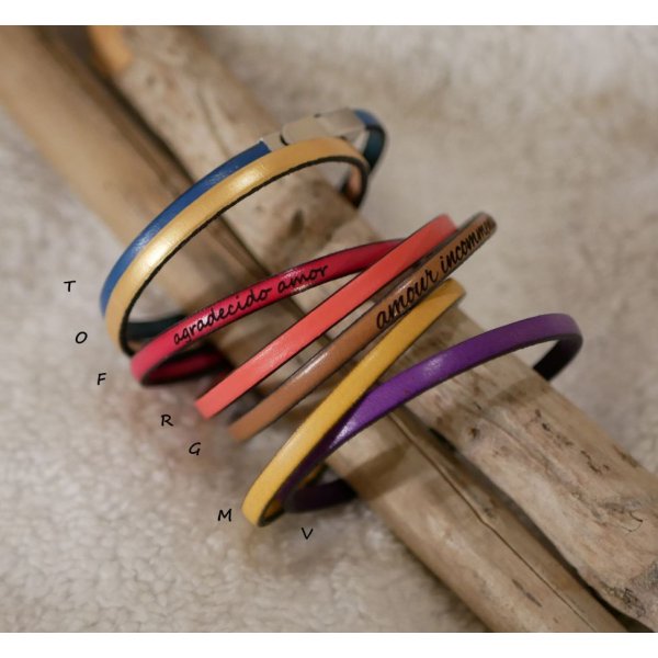 Bracelet femme personnalisable en cuir fin empilable 