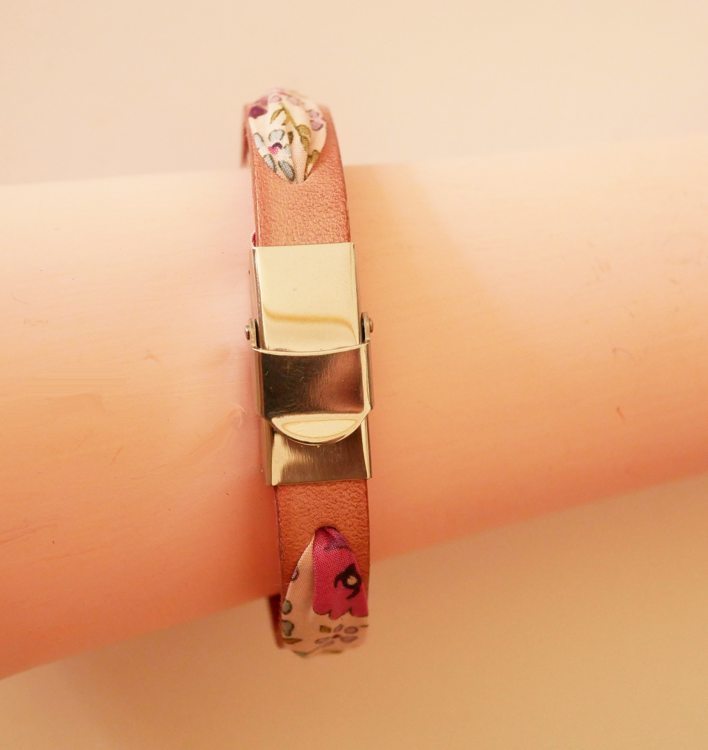 Bracelet Florâme personnalisé au ruban liberty et cuir au choix