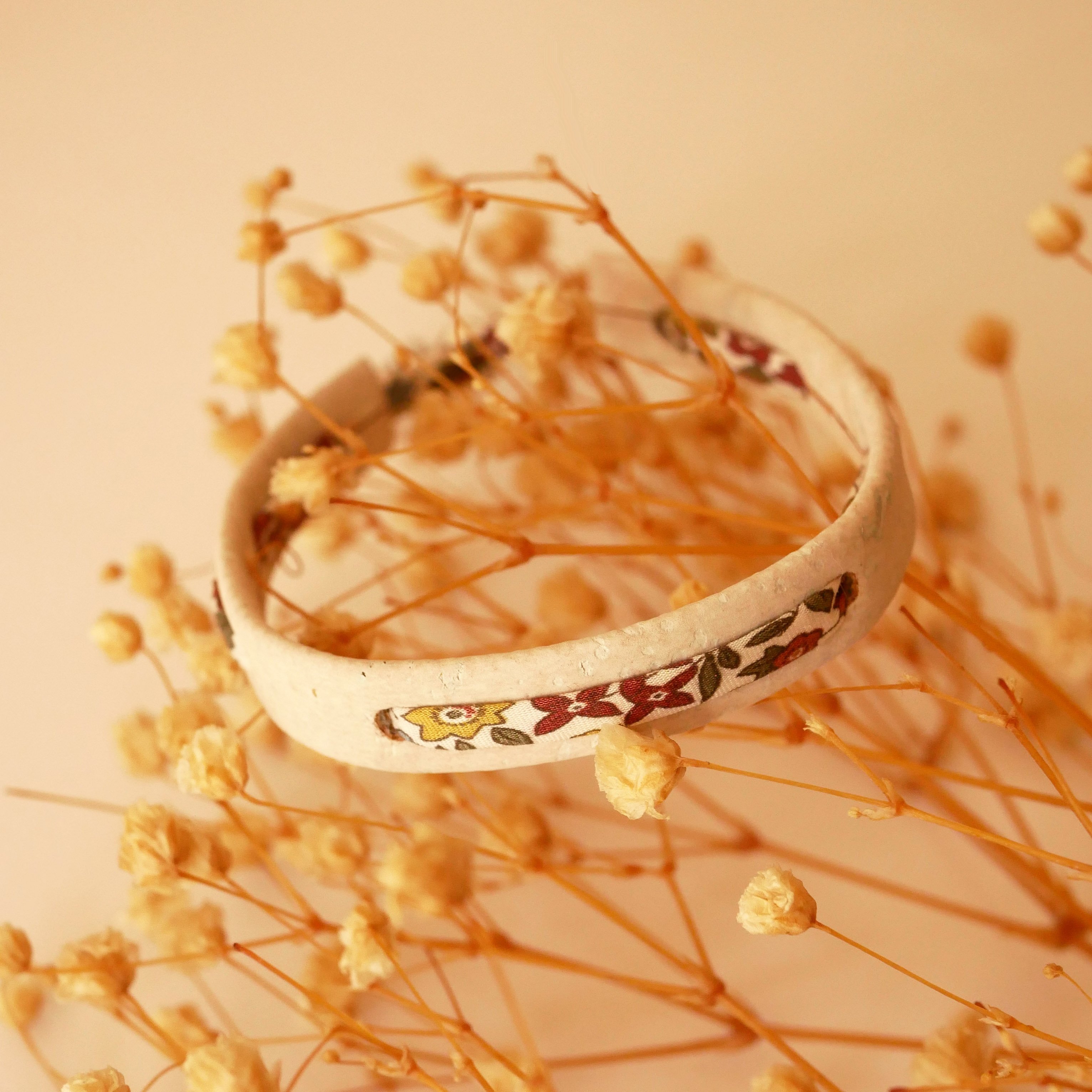 Bracelet Florâme végétal au ruban liberty Ava sur liège blanc