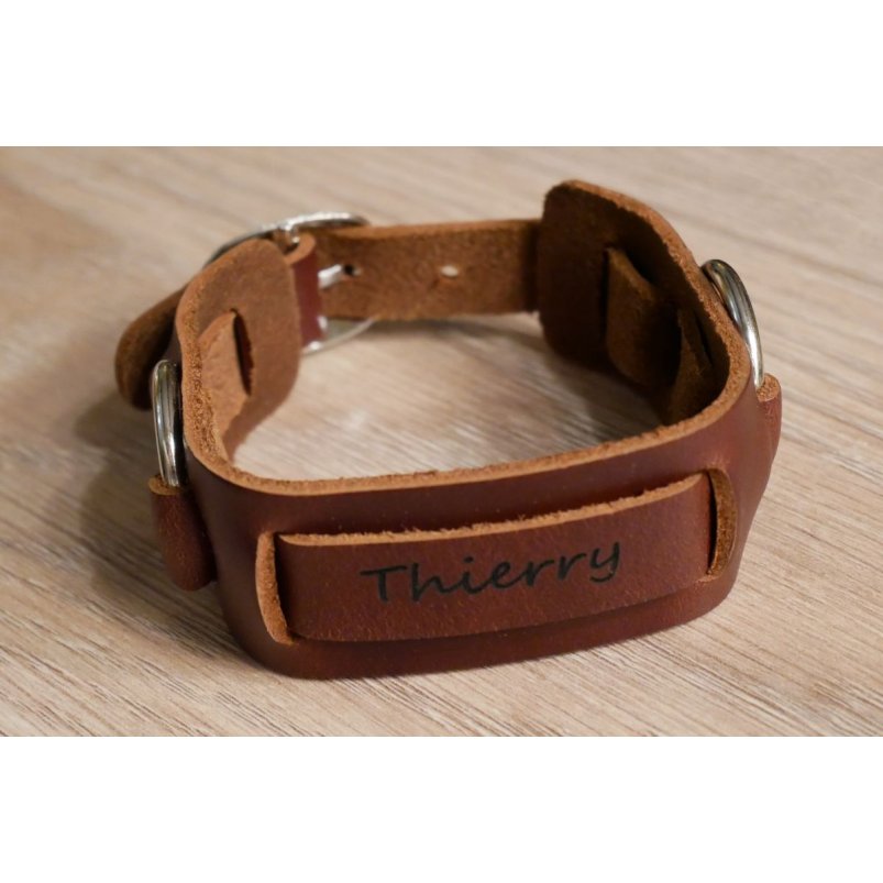 Bracelet homme en cuir marron gravé 