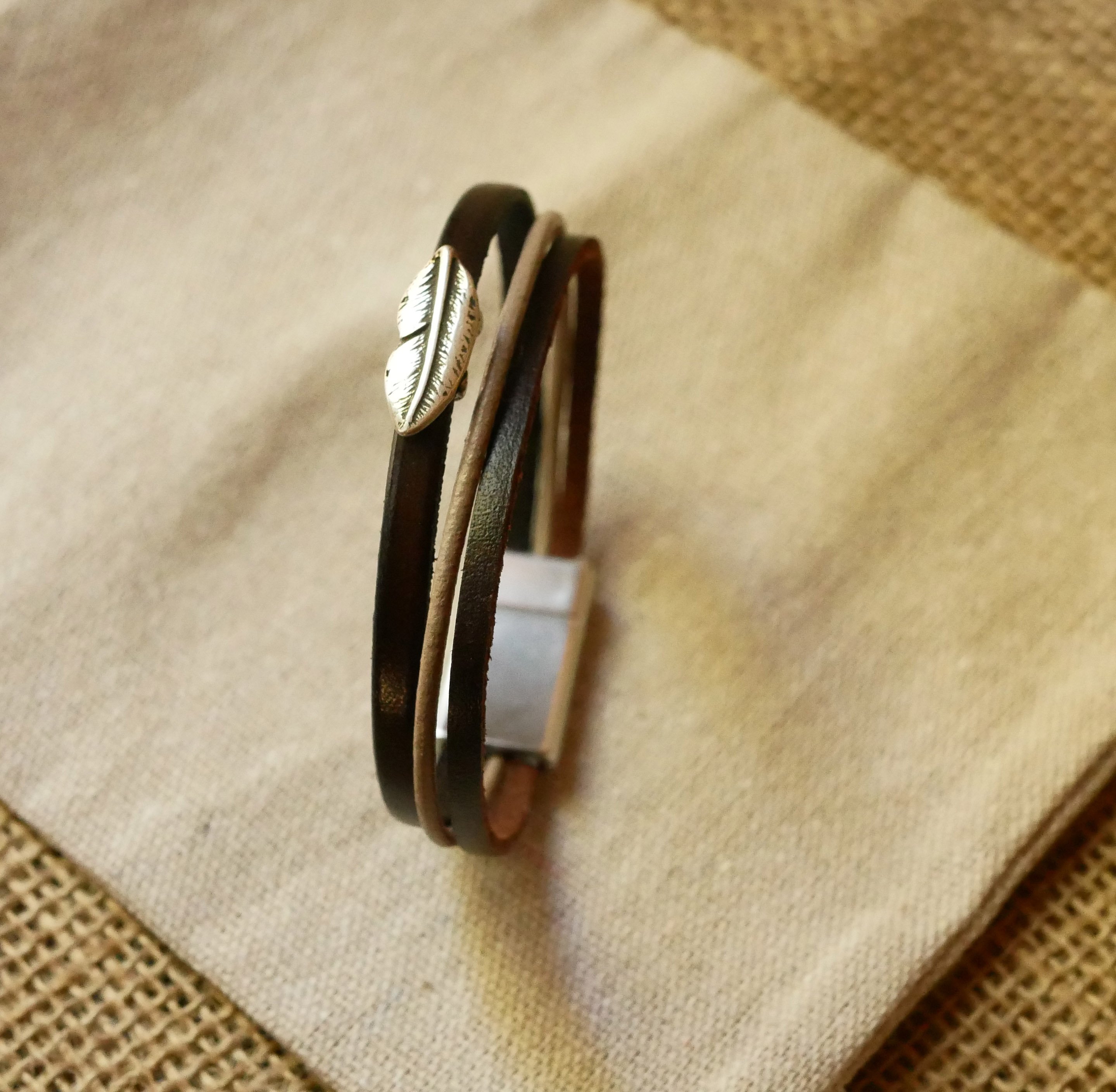 Bracelet homme manchette trio de cuirs vintage marron