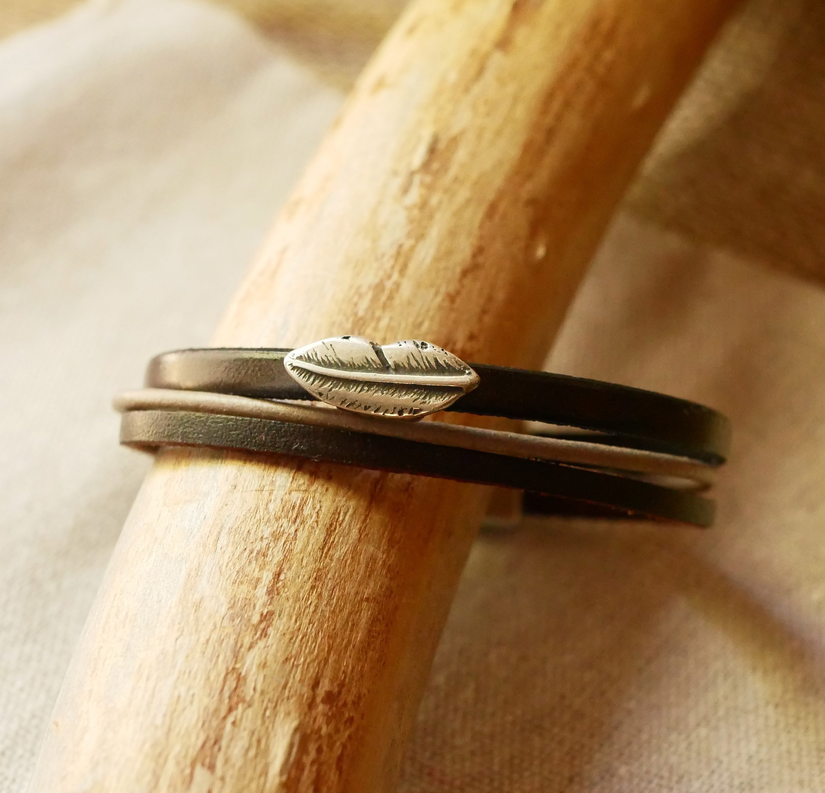 Bracelet homme manchette trio de cuirs vintage marron