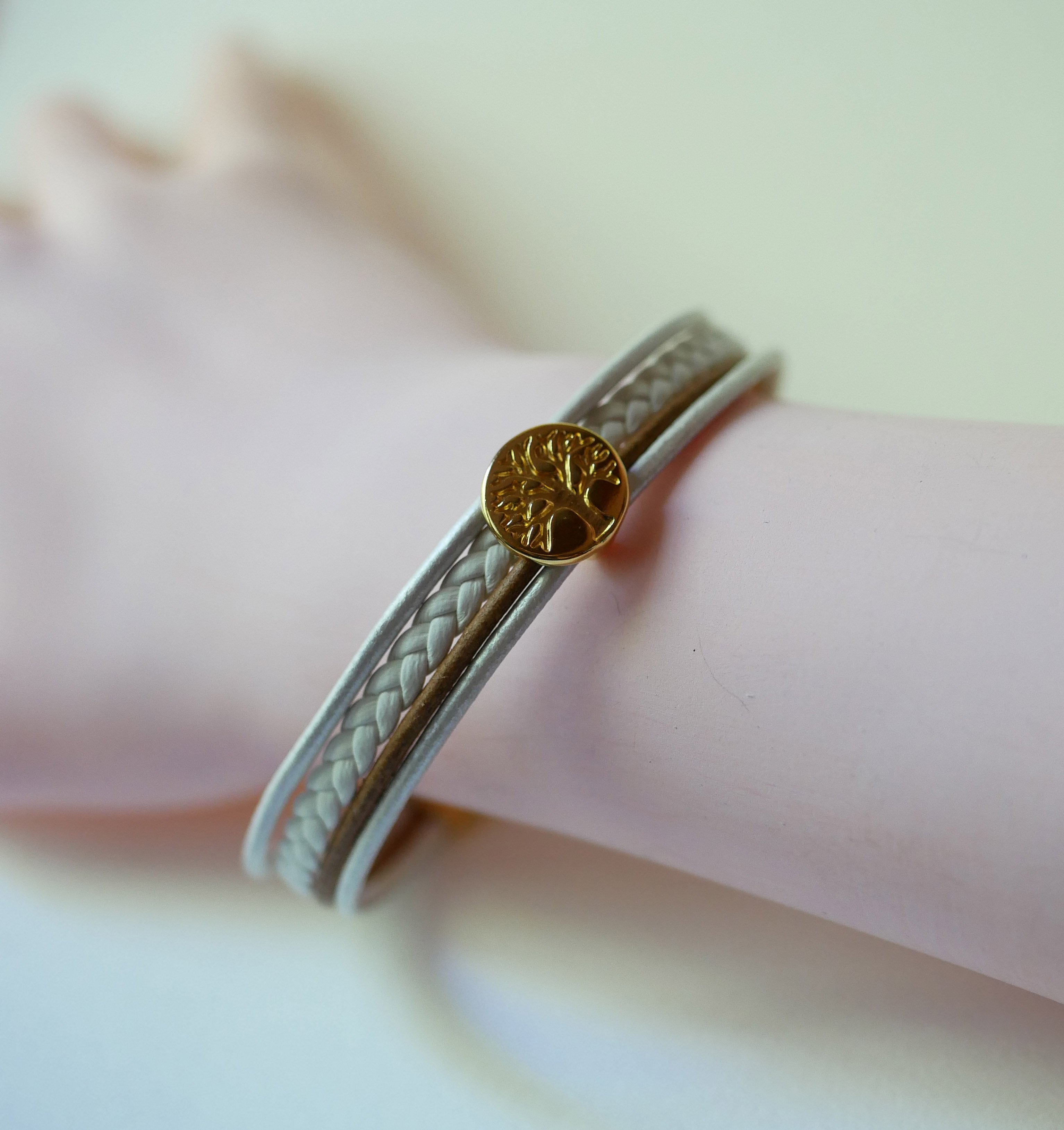 Bracelet manchette cuir blanc et doré au cabochon Arbre de vie