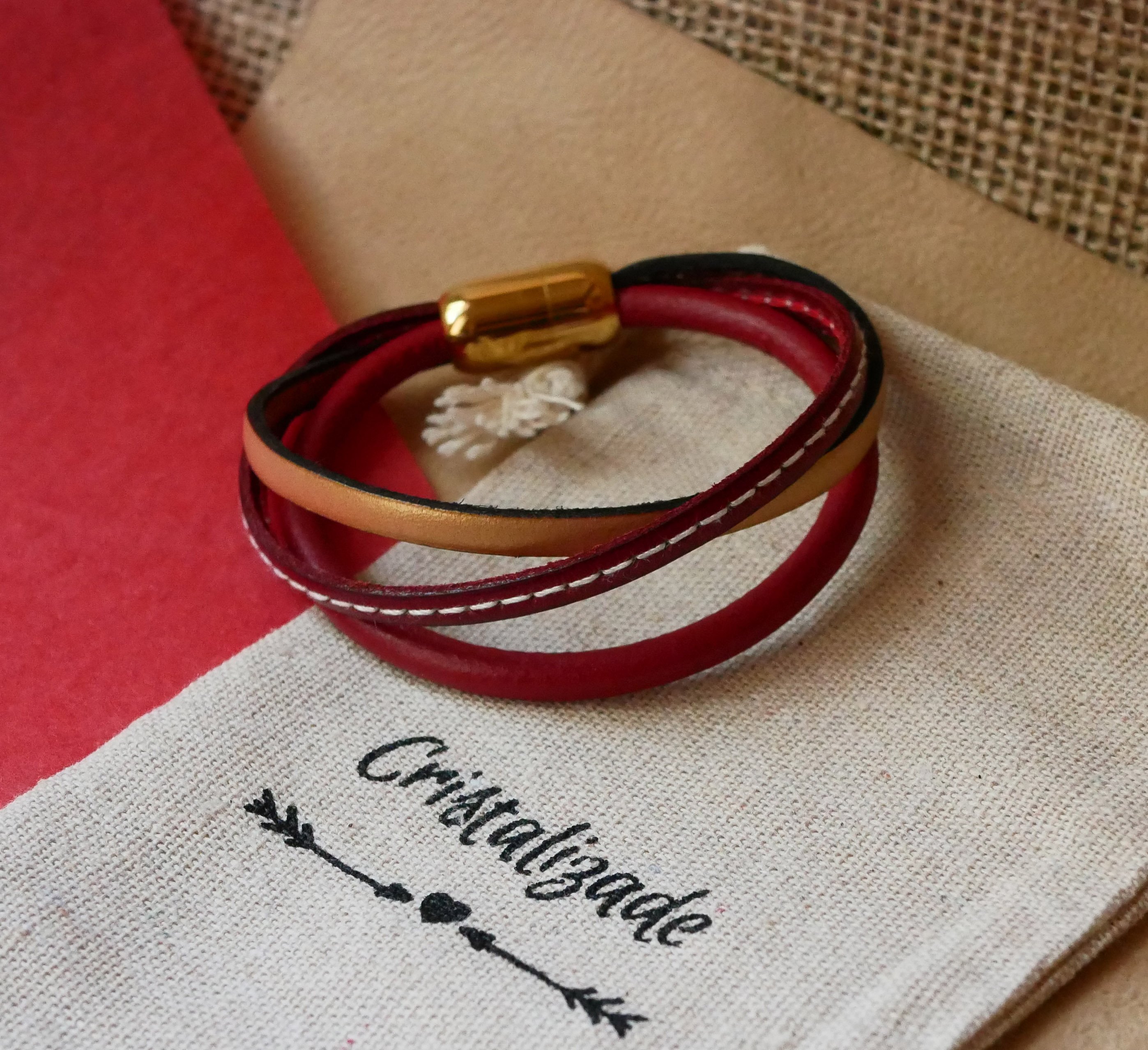 Bracelet manchette femme multi cuirs Rouge et Doré