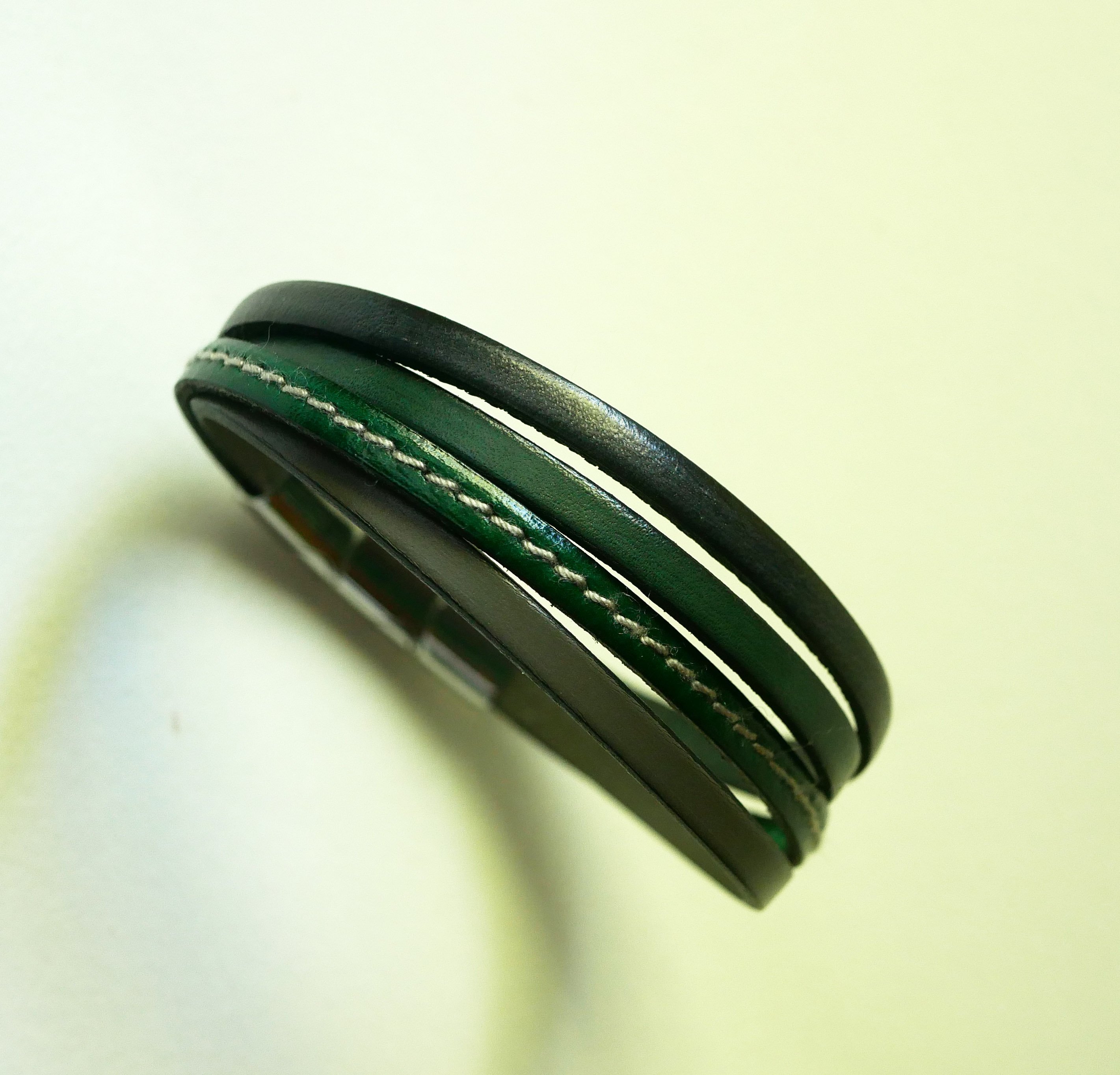 Bracelet manchette multi cuirs Verts & Gris pour homme