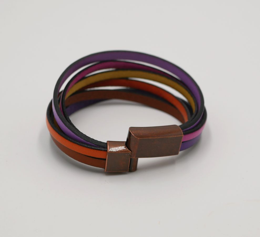 Bracelet manchette multi-cuirs coloris toniques